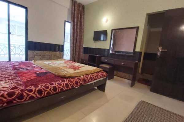 Standard Double Room Mount Heaven Hotel Murree Image 1