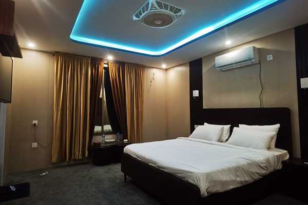 Deluxe King Suite D-Cozy Resorts