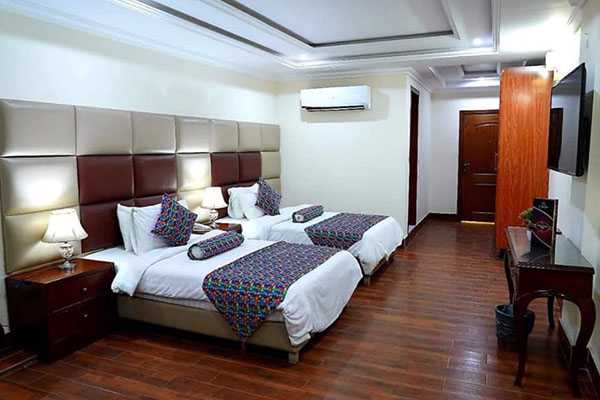 Deluxe Room Mawa Hotel