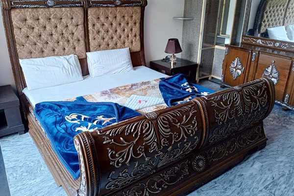 Double Room Hotel Red Roof & Restaurant