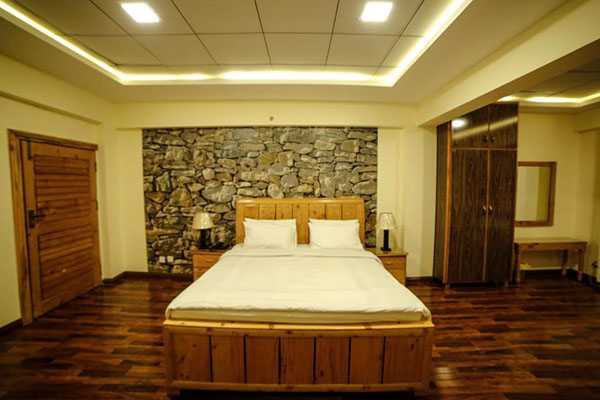 King Room Chinar Resorts