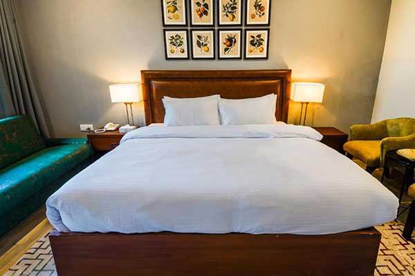 Standard Double Room Lemon Lodges By Roomy