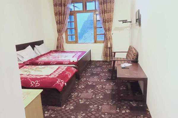 Standard Double Room Troutland Hotel