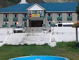 Troutland Hotel In Naran